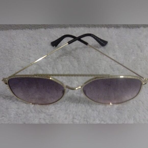 Wild Fable Gold Geometric Aviator Sunglasses - Picture 5 of 6